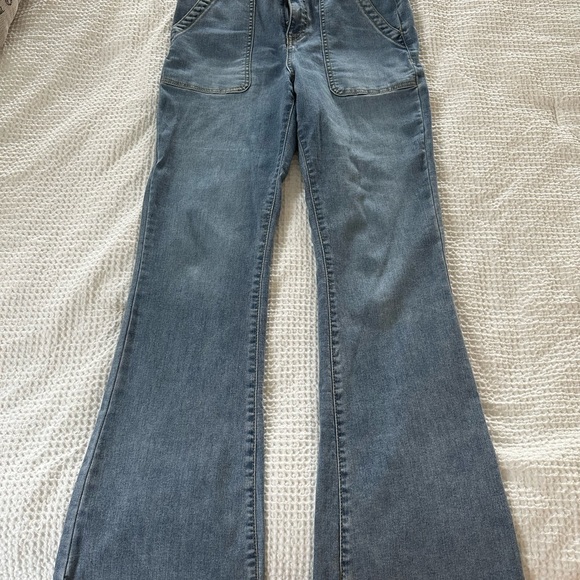 Both size 6 Aeropostale jeans never worn wide leg and flare - Picture 3 of 3
